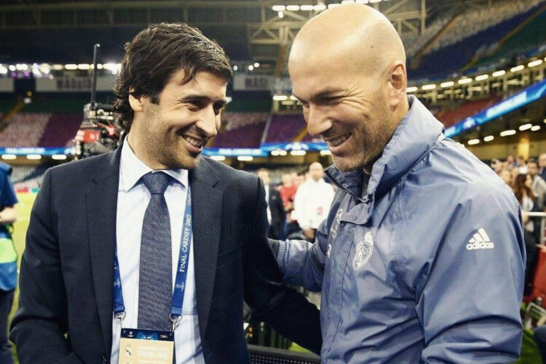 Real xem xét đưa Raul lên thay Zidane
