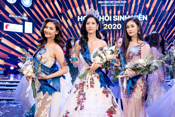 Thời trang Eva de Eva mở màn Chung kết Hoa khôi Sinh viên Việt Nam
