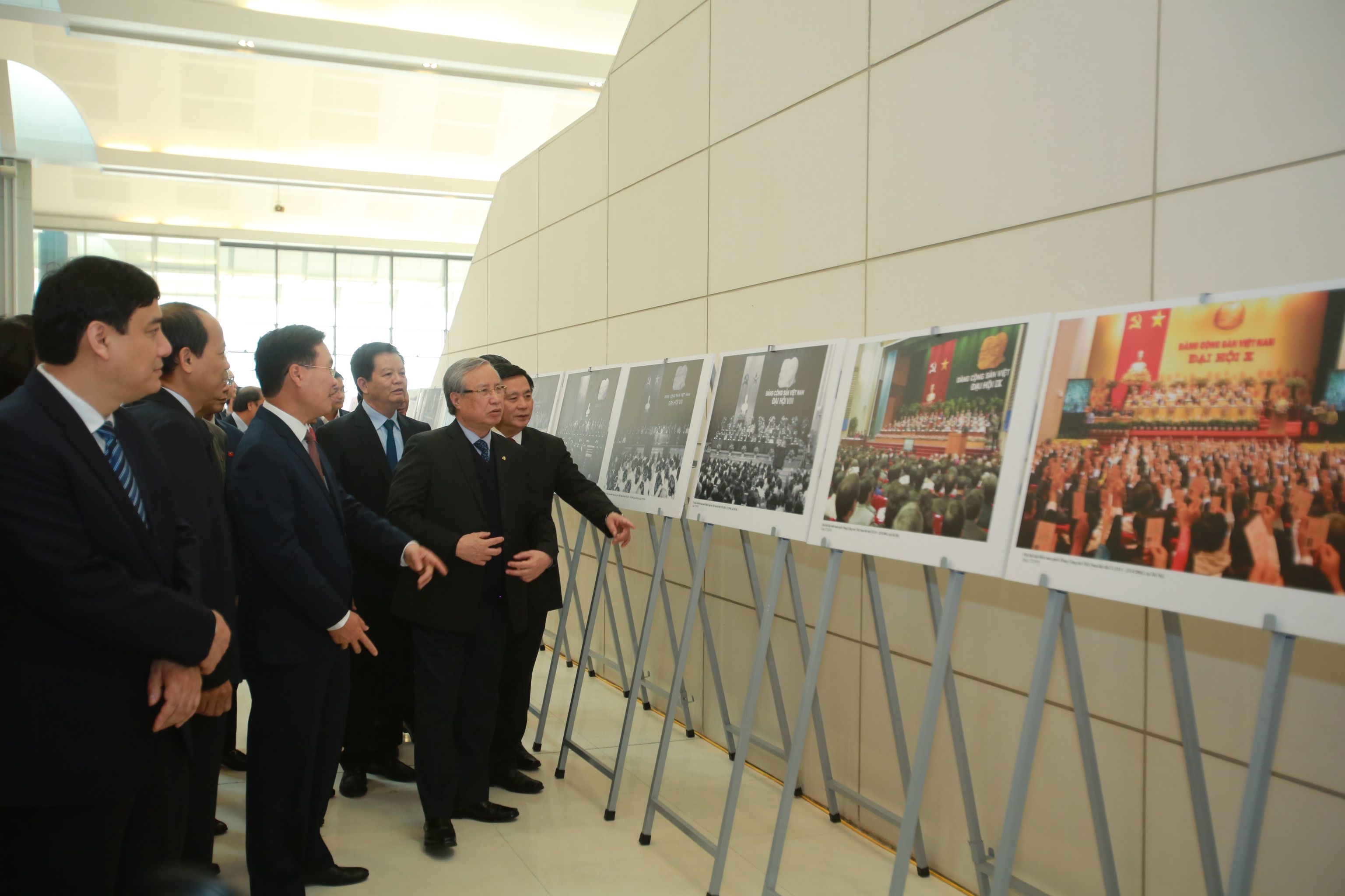 Khai trương trung tâm báo chí Đại hội Đảng phục vụ 500 phóng viên