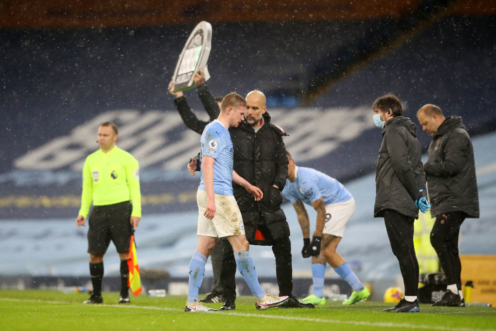 Man City gặp họa, Pep Guardiola vẫn khiến MU lo ngay ngáy