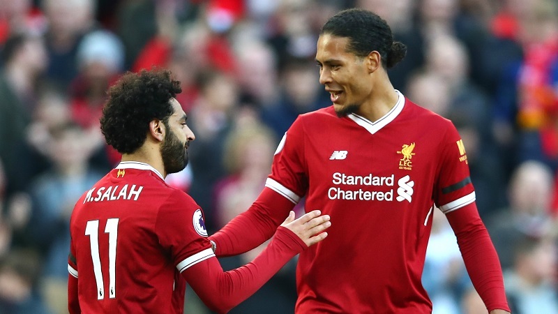 Solskjaer ở MU bị ghét do... đố kị, Liverpool ‘thưởng’ Van Dijk