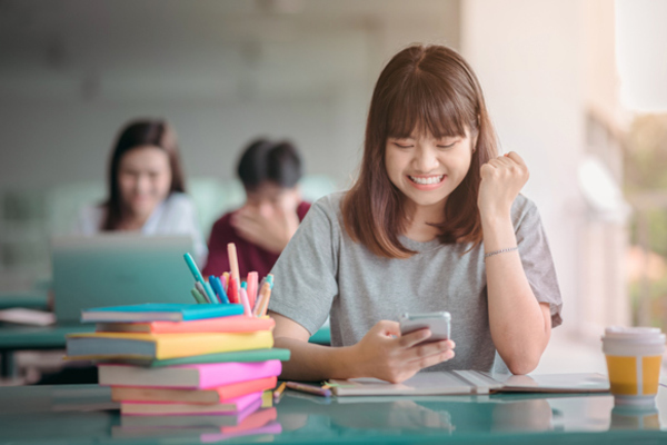 Giải pháp tài chính hỗ trợ con vững bước tương lai