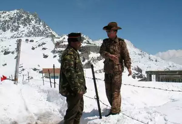Đụng độ lớn giữa binh lính Trung Quốc và Ấn Độ