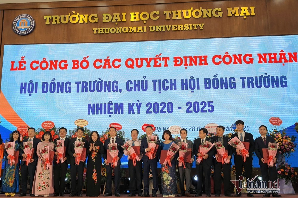 Bộ Nội vụ trả lời: 'Ai là người đứng đầu trường đại học công lập?'