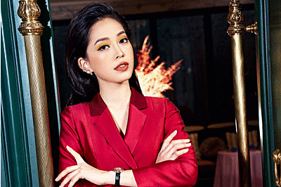 Á hậu Phương Nga thần thái kiêu sa