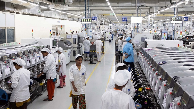 Apple speeds up output shift of iPhones and iPads in Vietnam
