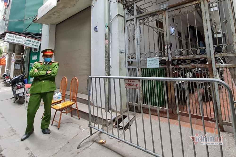 Hà Nội cách ly tòa nhà 25 phòng trọ ở phố Nguyễn Khánh Toàn