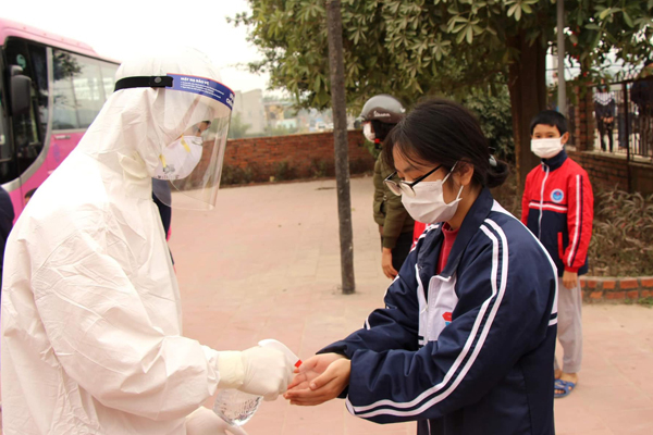 Việt Nam công bố 19 ca Covid-19 lây nhiễm cộng đồng tại 3 tỉnh