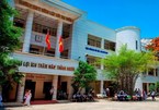 Phụ huynh bay cùng bệnh nhân, hơn 90 học sinh Sài Gòn phải nghỉ học