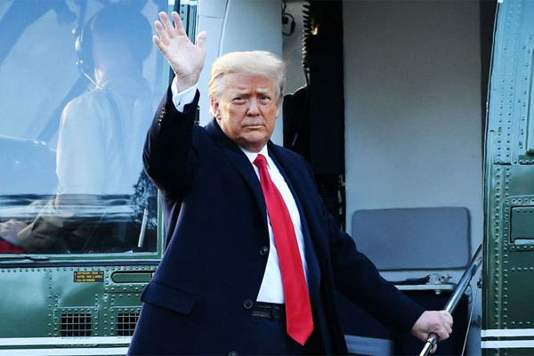 Ông Trump chọn trưởng nhóm biện hộ mới tại phiên tòa luận tội