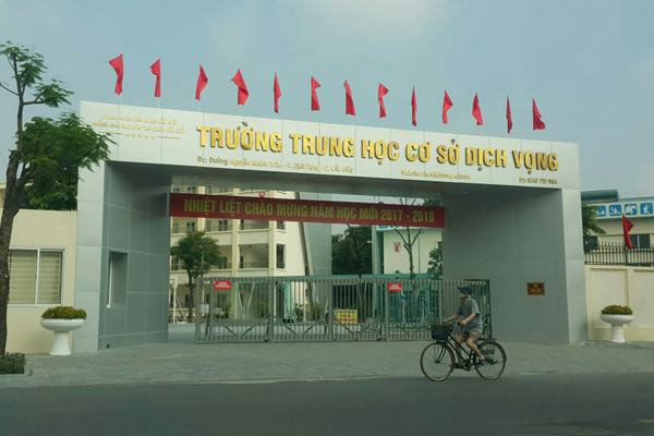 Nữ phụ huynh mắc Covid-19 ở Dịch Vọng đi Hải Dương ăn cưới