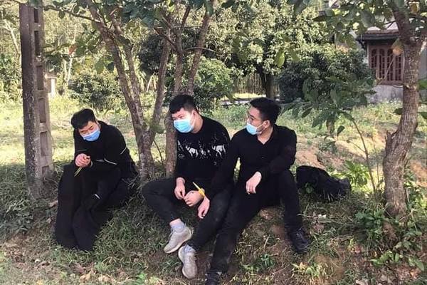 Nhiều giờ vây bắt 4 người Trung Quốc nhập cảnh trái phép