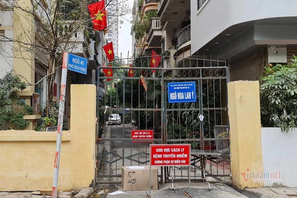 Cuộc sống người dân trong ngõ bị cách ly tại Cầu Giấy