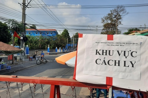 Bình Dương mở rộng phong tỏa nơi liên quan nữ sinh mắc Covid-19