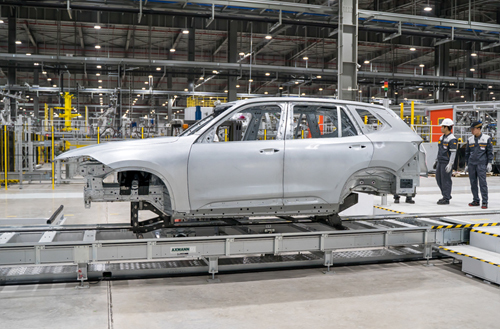 Making cars and smartphones, Vietnam moves to top ASEAN countries