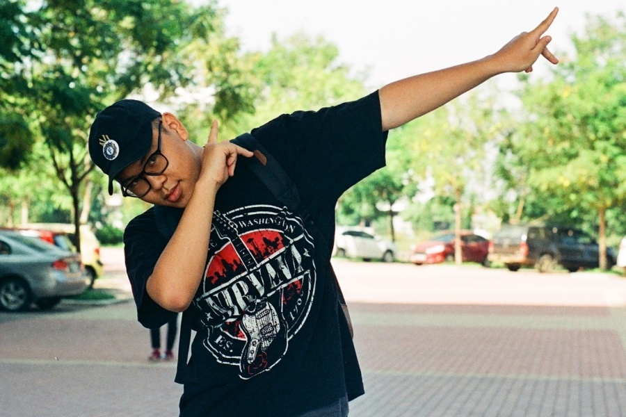 Nam sinh sáng tác bản Rap cổ vũ bạn bè khi trường học bị phong tỏa