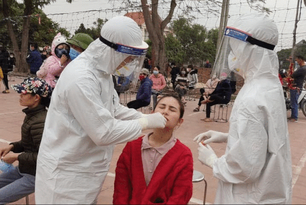 Những sinh viên 'căng mình' truy vết F0 ở Hải Dương