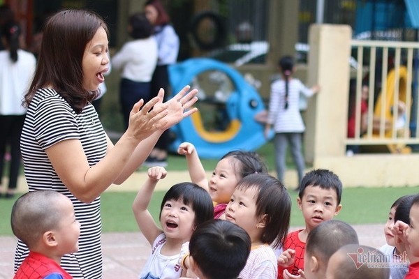 'Tốt nghiệp giáo dục mầm non lại đi làm công nhân...'