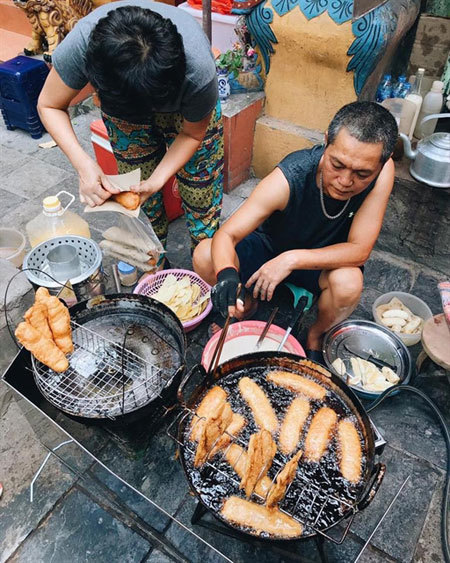 Fried banana pancakes a perfect winter warmer in Hanoi