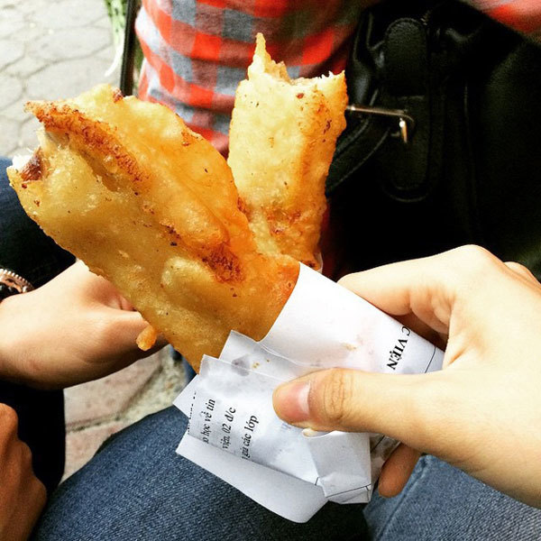 Fried banana pancakes a perfect winter warmer in Hanoi