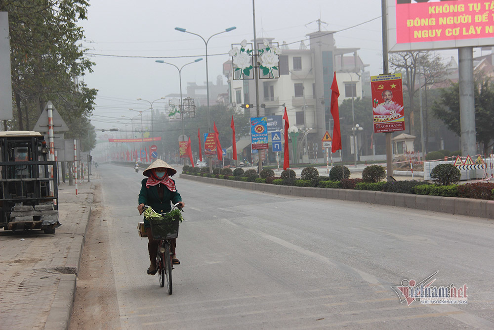 Bên trong TP Chí Linh sau 10 ngày phong toả dịp cận Tết