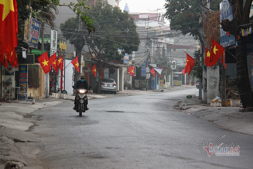 Bên trong TP Chí Linh sau 10 ngày phong toả dịp cận Tết