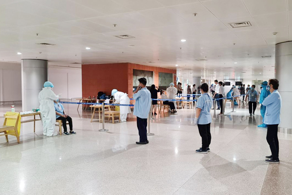 5.899 nhân viên sân bay Tân Sơn Nhất âm tính nCoV