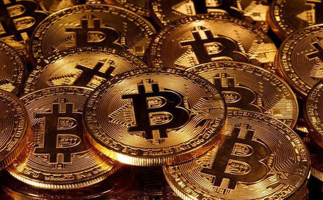 Bất ngờ tăng dựng đứng, 1 bitcoin ăn 900 triệu đồng