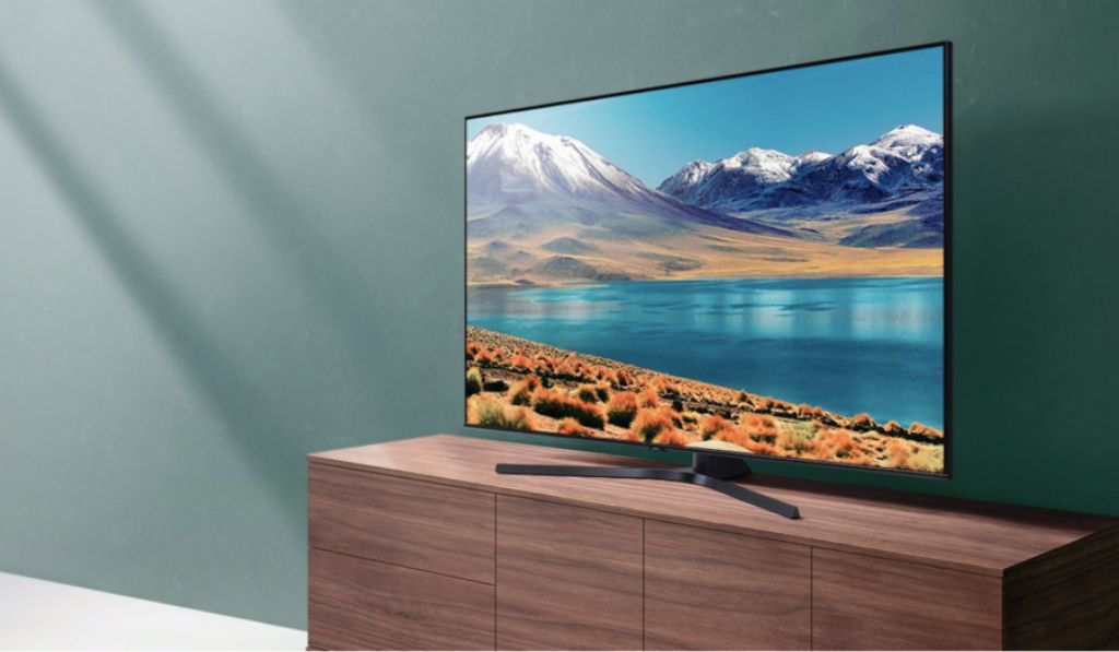 Du lịch tại nhà bằng Smart TV trong dịp Tết Tân Sửu