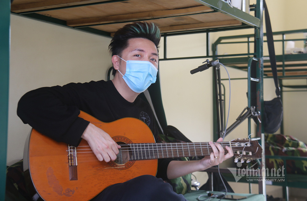 The life at a Hanoi's quarantine center a few days before Tet