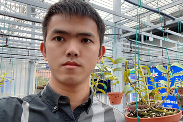 Chàng cựu sinh viên lập trình khởi nghiệp từ niềm đam mê hoa lan
