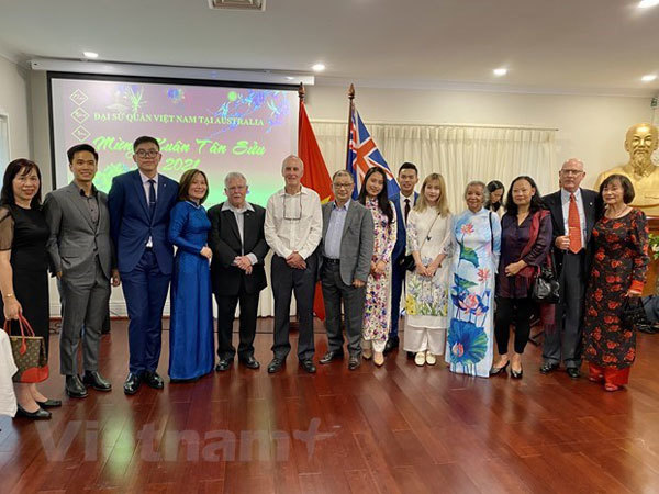 Diplomatic agencies in Australia, Italy, Russia hold Tet gatherings with OVs