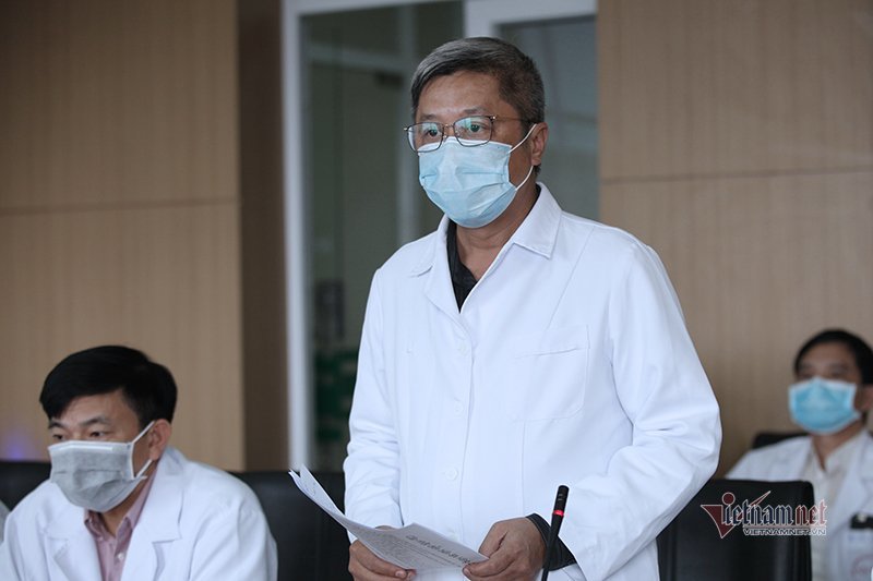 Thứ trưởng Y tế giải thích vì sao F1 âm tính, F2 lại dương tính