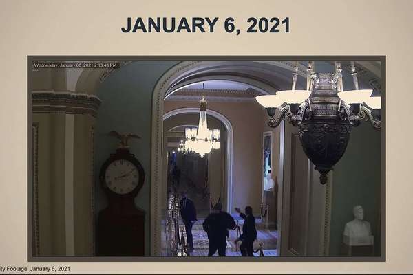 Đoạn phim chưa từng công bố về cuộc bạo loạn ở Quốc hội Mỹ
