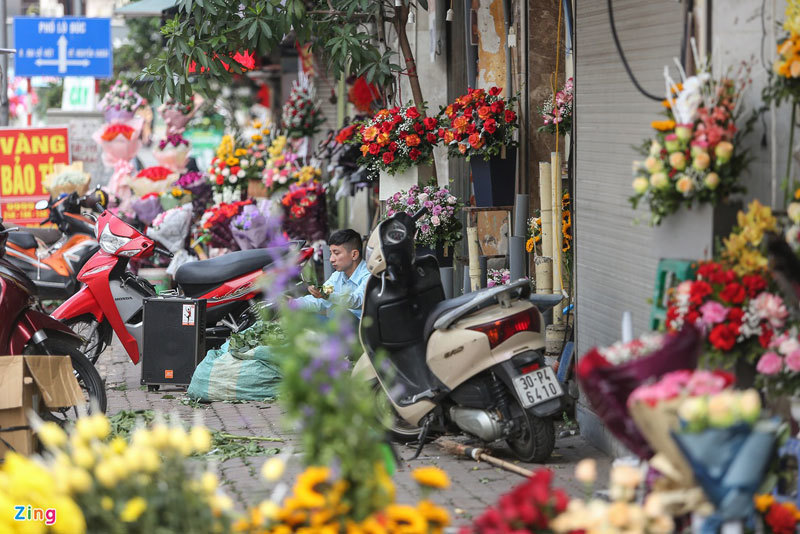 Tiệm vàng, quán ăn ở Hà Nội mở hàng lấy ngày mùng 2 Tết