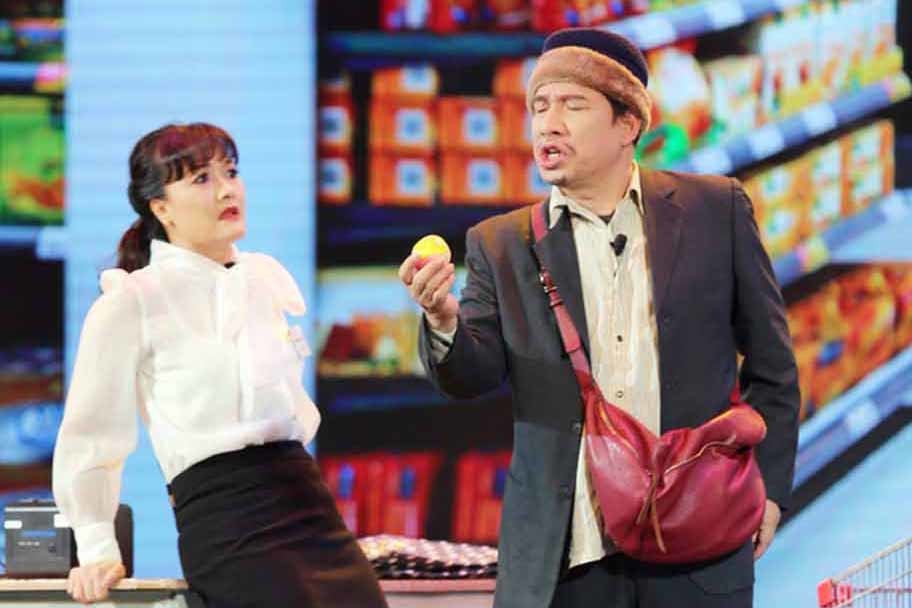 Gala cười 2021: Màn tung hứng cực hài của Vân Dung, Quang Thắng