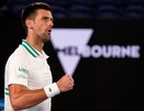 Hạ cây sào Raonic, Djokovic book vé tứ kết