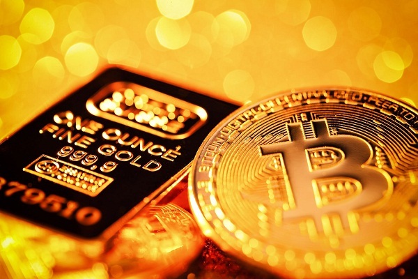 Đầu tư trú ẩn vào vàng hay Bitcoin tốt hơn?