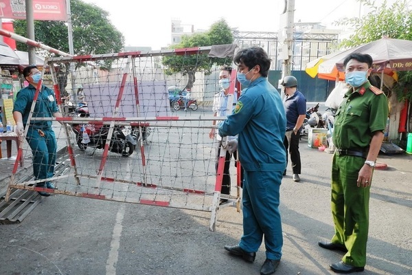 TP.HCM tiếp tục gỡ bỏ hàng loạt điểm phong tỏa liên quan đến ca mắc Covid-19