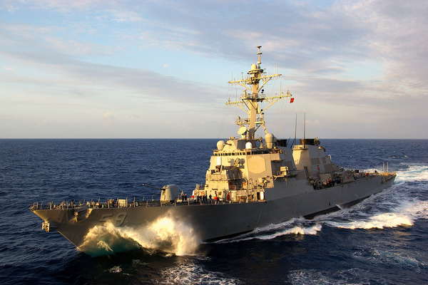 Mỹ điều tàu hải quân đi ngang qua quần đảo Trường Sa