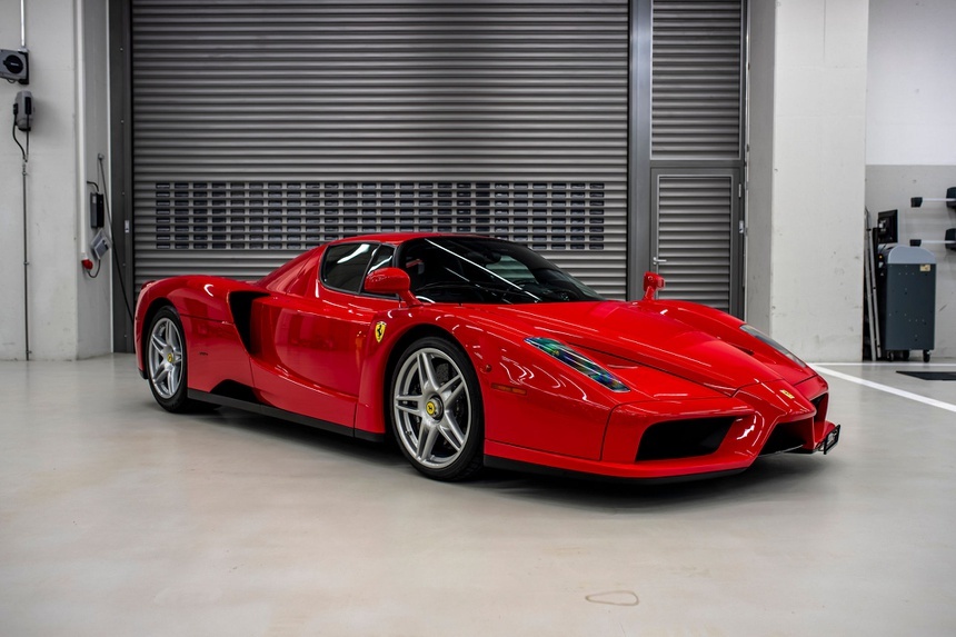 Sebastian Vettel bán dàn siêu xe 10 triệu USD