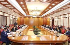 Politburo, Secretariat of Party Central Committee hold first session