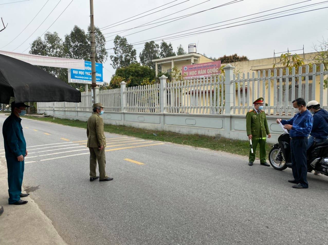 Thông tin tình hình biên giới và biển đảo cho cán bộ và nhân dân