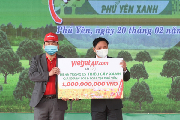 Vietjet góp sức trồng 15 triệu cây xanh ở Phú Yên