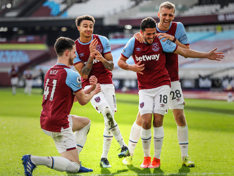 Lingard tỏa sáng, West Ham khiến Mourinho ôm hận