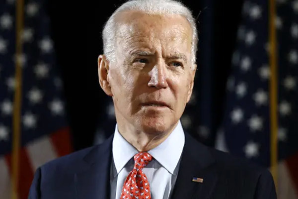 Loạt thách thức chờ đón ông Biden sau tháng đầu 'trăng mật'