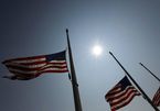 Mỹ treo cờ rủ 5 ngày tưởng niệm người thiệt mạng do Covid-19