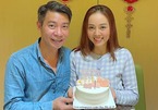 NSND Công Lý làm sinh nhật ấm cúng cho vợ kém 15 tuổi