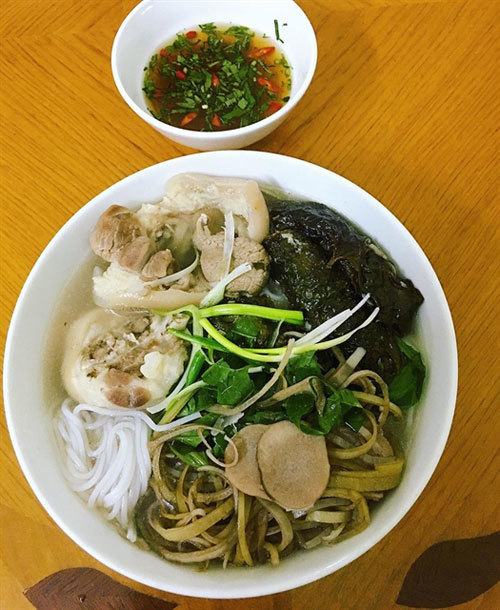 Thai Binh’s bun bung hoa chuoi a hit far and wide