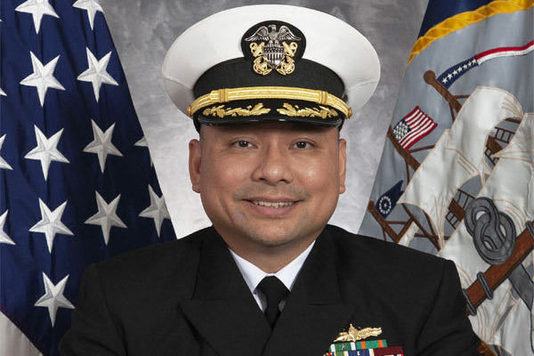 Chỉ huy mới của chiến hạm Mỹ USS John S. McCain là người gốc Việt